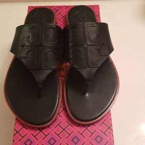 NEW Tory Burch Jamie Full Logo Thong Size 7